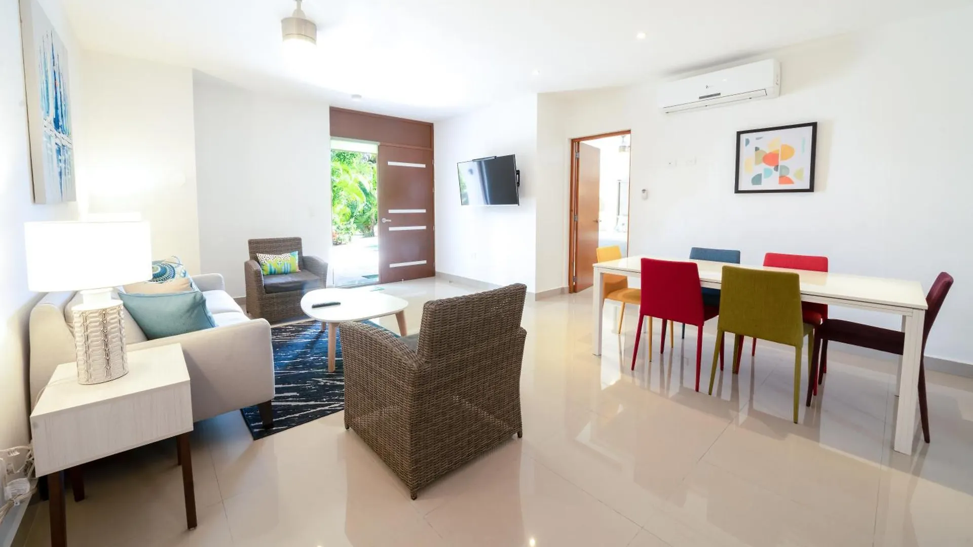 Apartment 2 Bedroom Condo With Pool - At El Cielo Residencial, Atsi Playa del Carmen