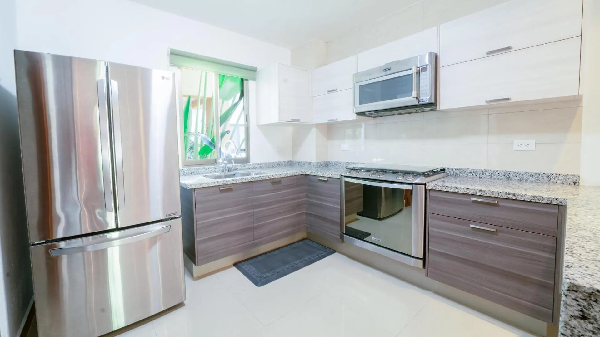 2 Bedroom Condo With Pool - At El Cielo Residencial, Atsi Playa del Carmen